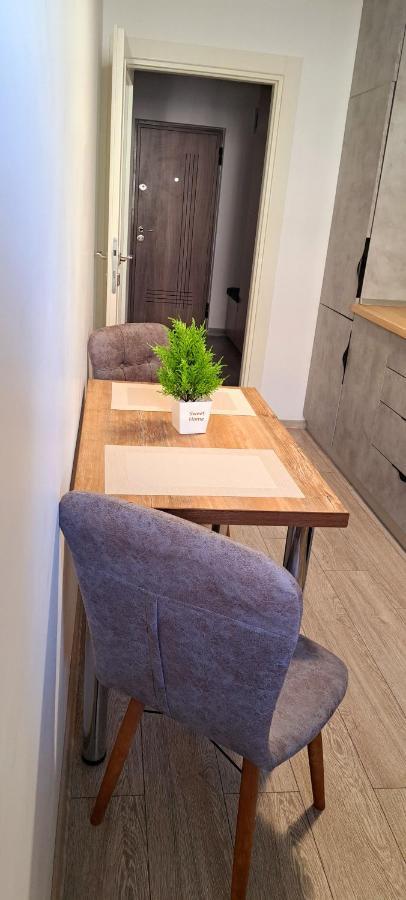 Relax Home Apartment Q Iasi Luaran gambar