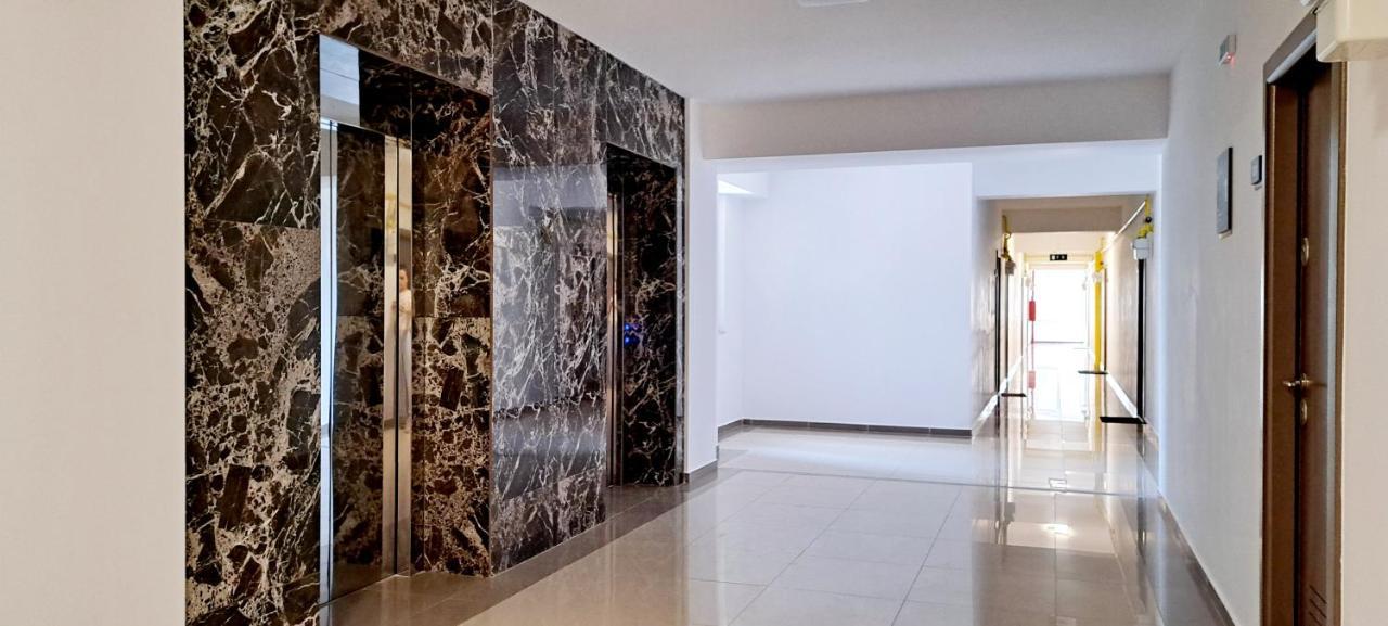 Relax Home Apartment Q Iasi Luaran gambar